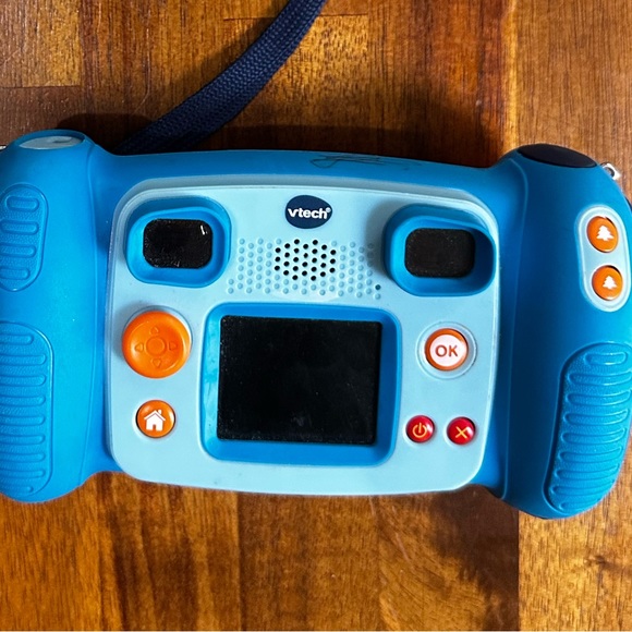 Vtech Kidzoom Camera - Picture 2 of 2